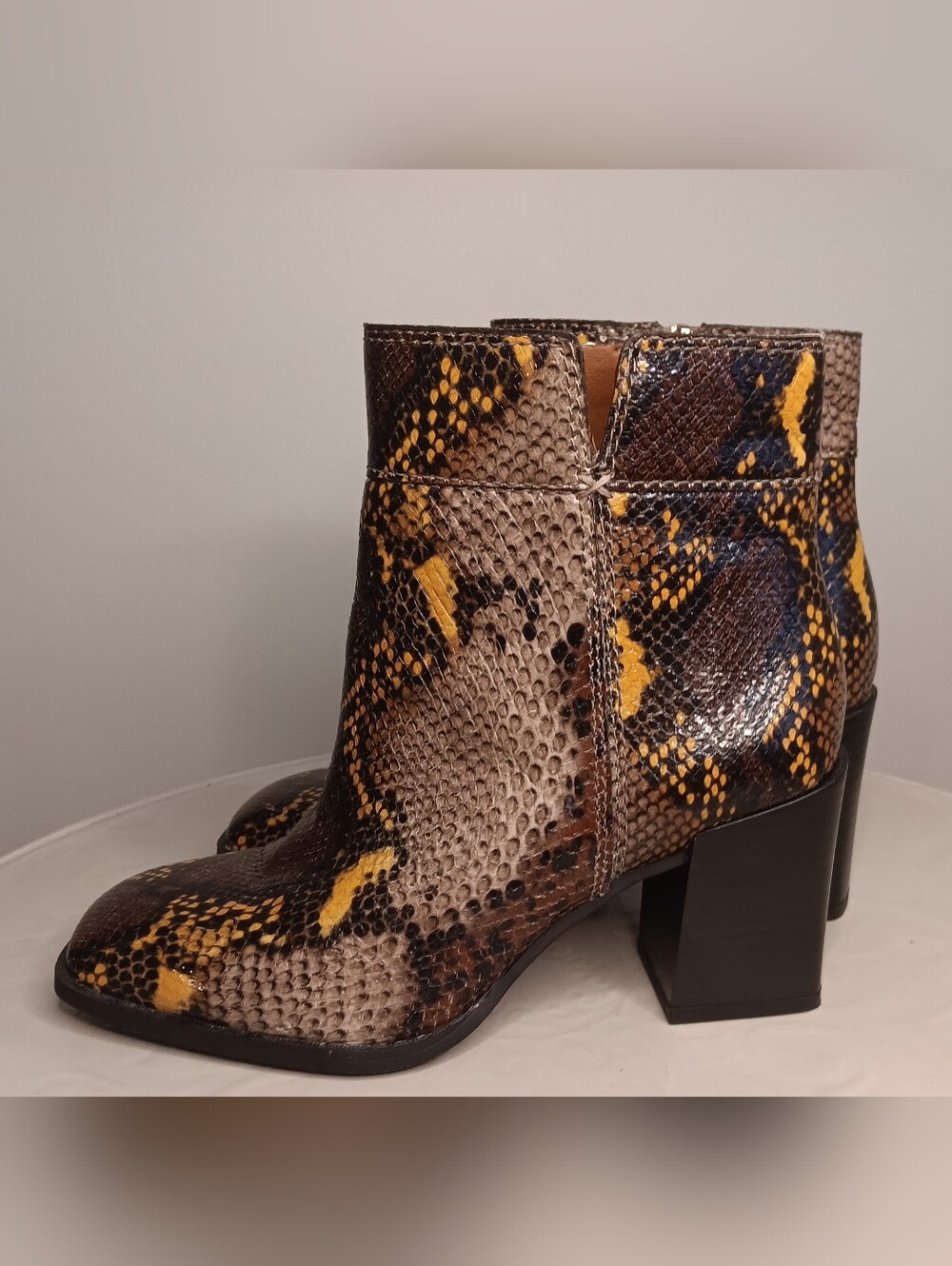 Franco Sarto Women’s Generous Snake Print 3” Heel Boots size 6 M